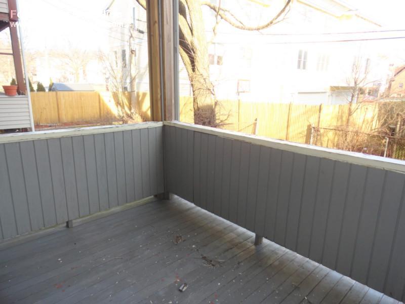 Building Photo - 102 Franklin St