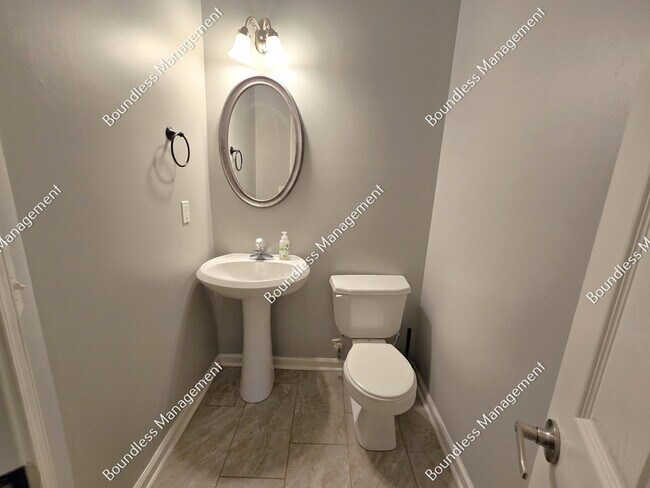 Building Photo - 2014 Ellison Way