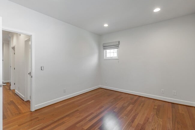 Building Photo - 130 Heather Ln