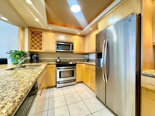 Building Photo - 3800 S Ocean Dr