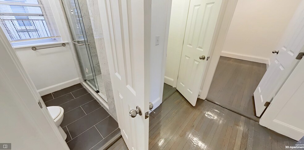 Building Photo - 52 Queensberry St