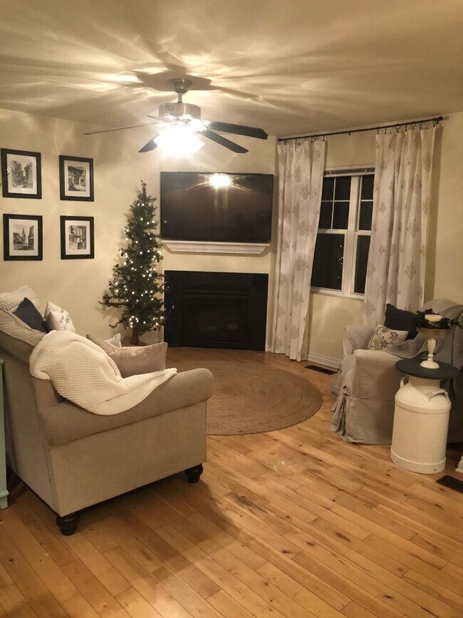 Building Photo - Live Large in This Spacious 2BR Townhome –...