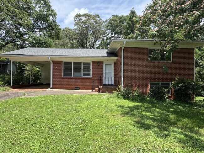 Primary Photo - 103 Clarendon Dr