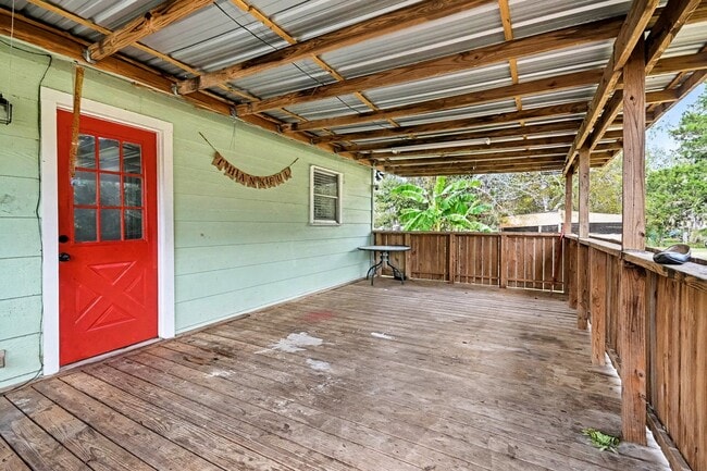 Building Photo - 1627 Texas Ave