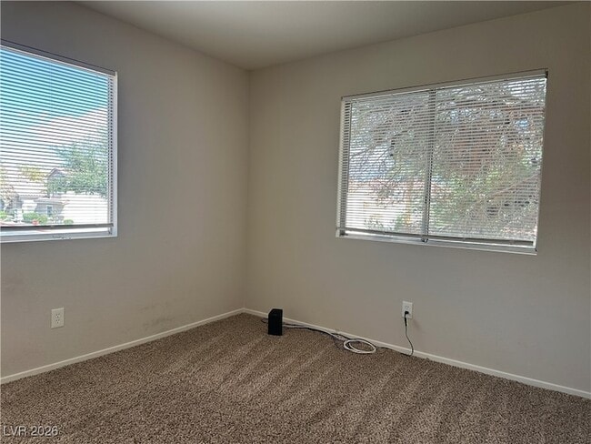 Building Photo - 2427 Cliffwood Dr