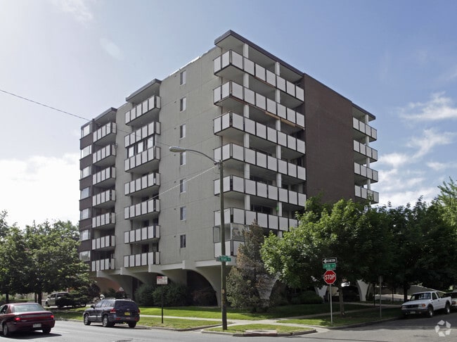 Primary Photo - High Tower Apartments