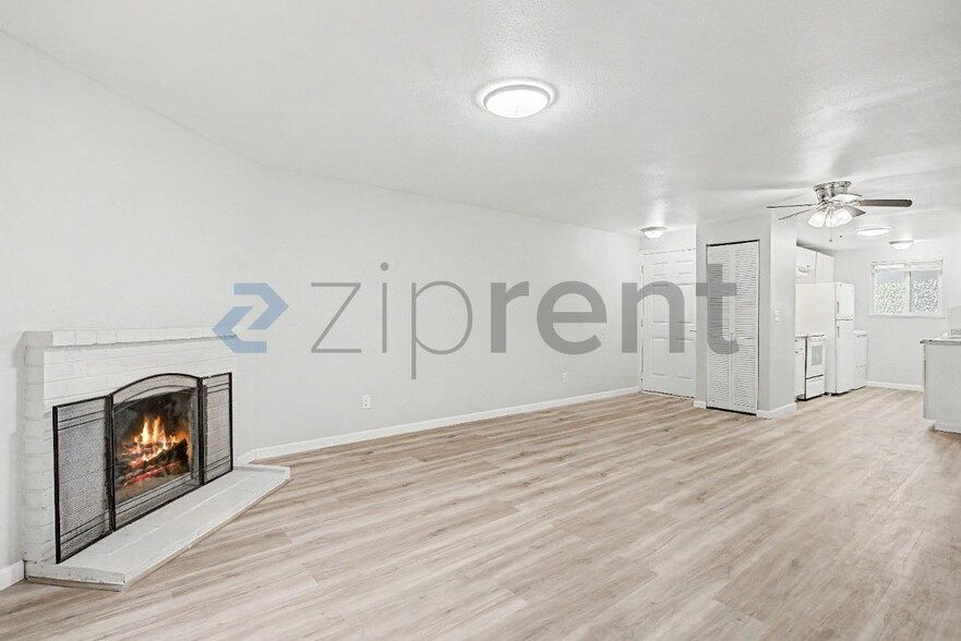 Building Photo - 9660 SW Prairie Terrace