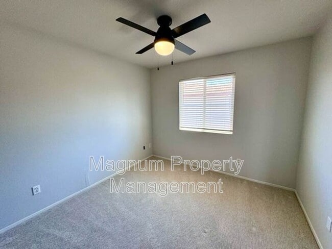 Building Photo - 33620 Willow Haven Ln