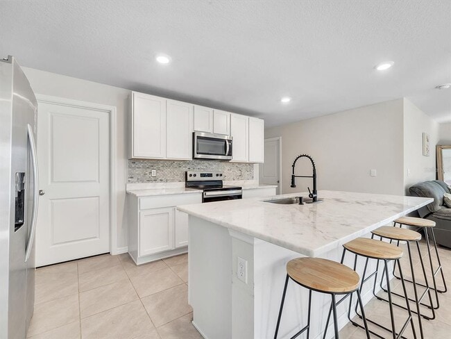 Building Photo - 3117 Rock Sound St