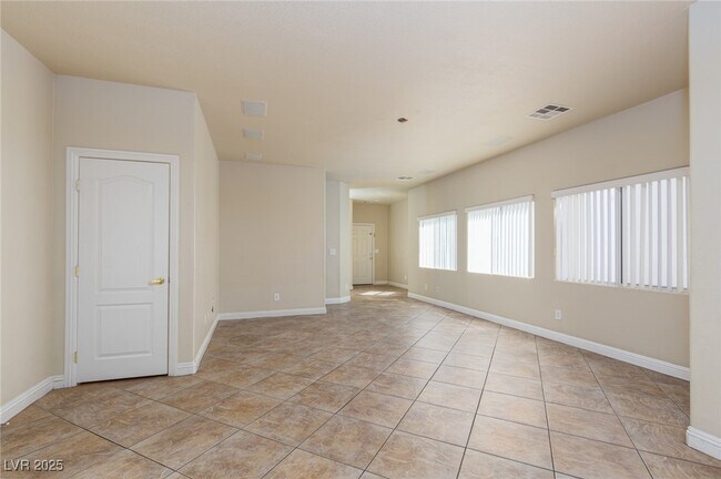 Building Photo - 9029 Mossy Hollow Ave