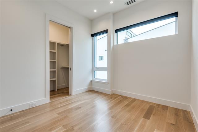 Building Photo - 3913 Hawthorne Ave