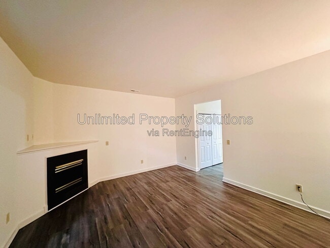 Building Photo - 5813 Wrightsville Ave