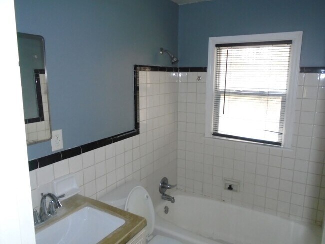 Building Photo - 4325 Pine Meadow Dr