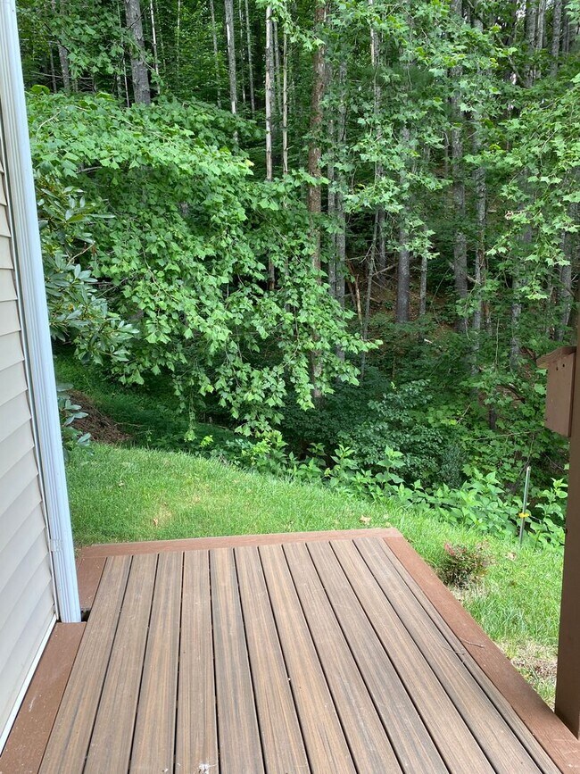 Building Photo - Beautiful 3/3 home in Caney Fork area.