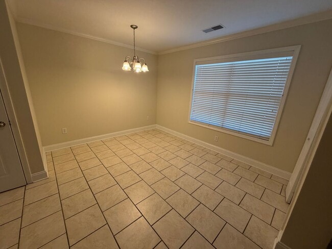 Building Photo - 105 Whitehead Rd