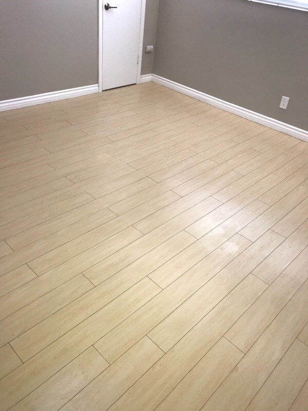 Building Photo - Beautiful 2Bed/1.5 Bath Half Off the 1st M...
