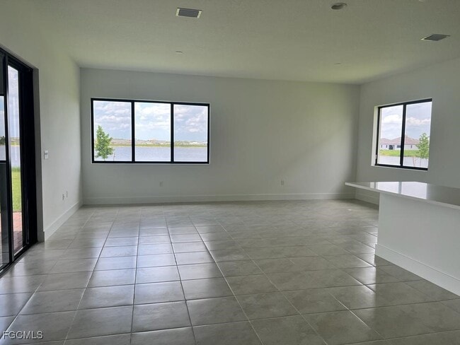 Building Photo - 5101 Isidora Ln