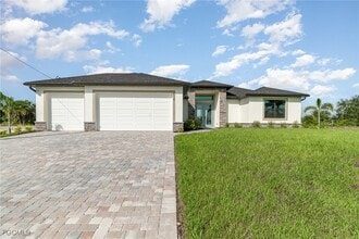 Building Photo - 1915 NW 29th Ave