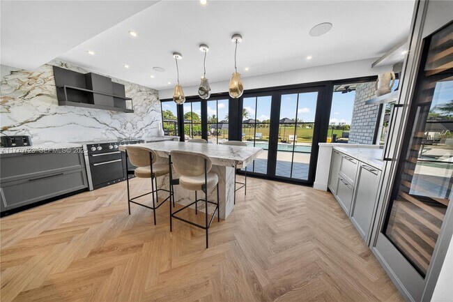 Building Photo - 4312 NE 22nd Ave