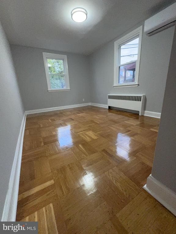 Building Photo - 928 Durard St
