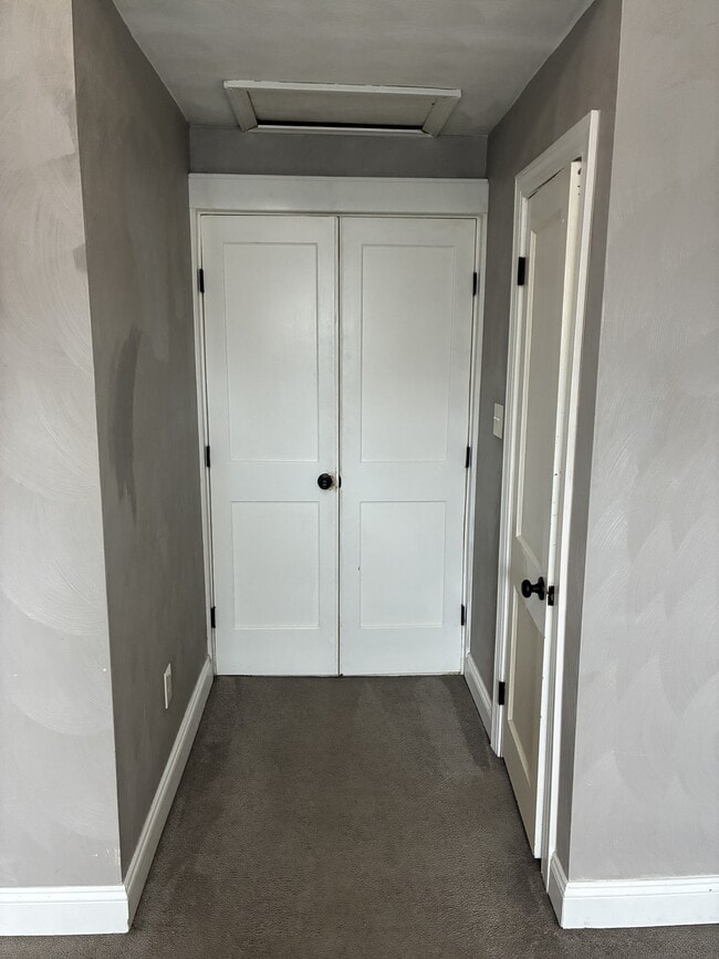 Building Photo - 2808 Beachmont Ave