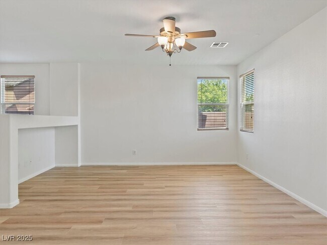 Building Photo - 4905 Apache Valley Ave