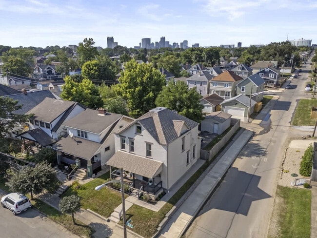 Building Photo - 530 Hanford St