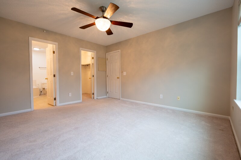 Building Photo - 2934 Mulberry Ln