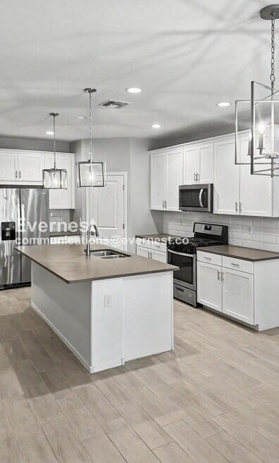 Building Photo - 10667 W Filbert St