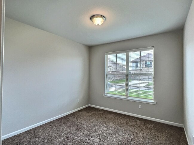 Building Photo - 4667 Teallach Way