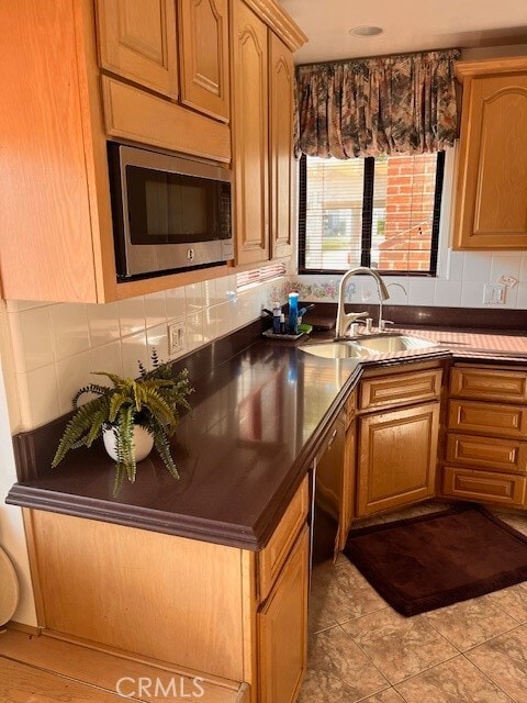 Building Photo - 1054 Mayflower Ave