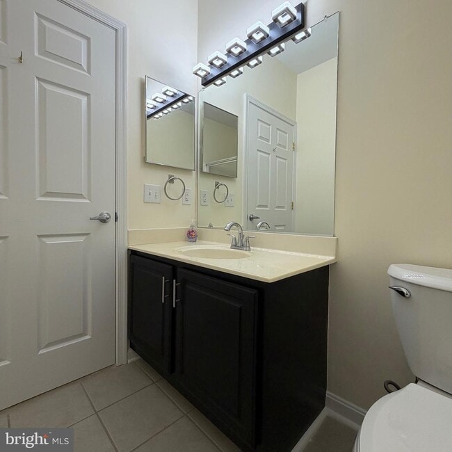 Building Photo - 20453 Chesapeake Square