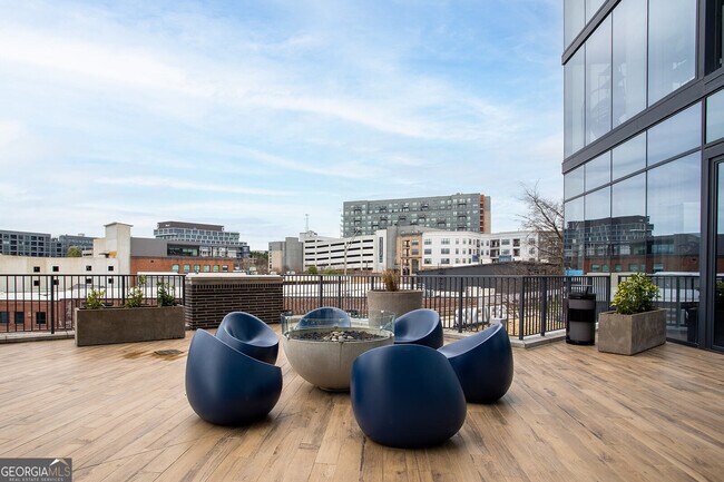 Building Photo - 788 West Marietta St NW