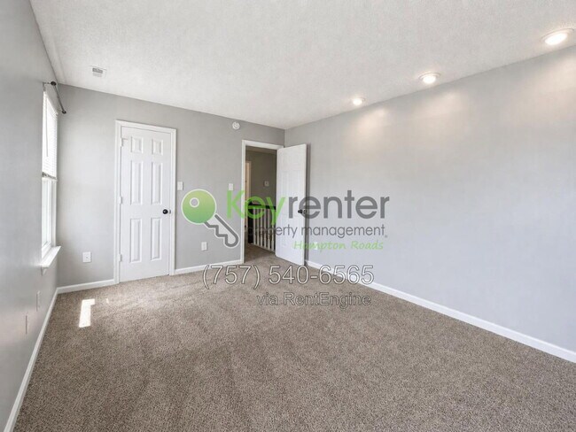 Building Photo - 1197 Dovetail Ct