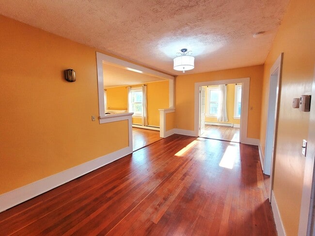 Building Photo - 1614 Eldridge Ave