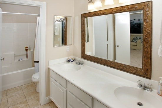 Building Photo - 6124 Maple Ct