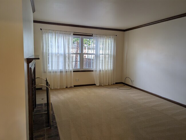 Building Photo - 1535 Wedgefield Cir