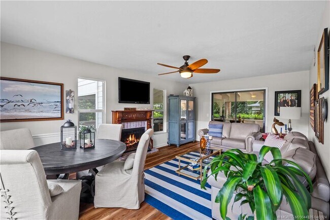 Building Photo - 3 Rio Vista Dr