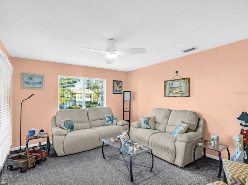 Building Photo - 616 Windrush Bay Dr