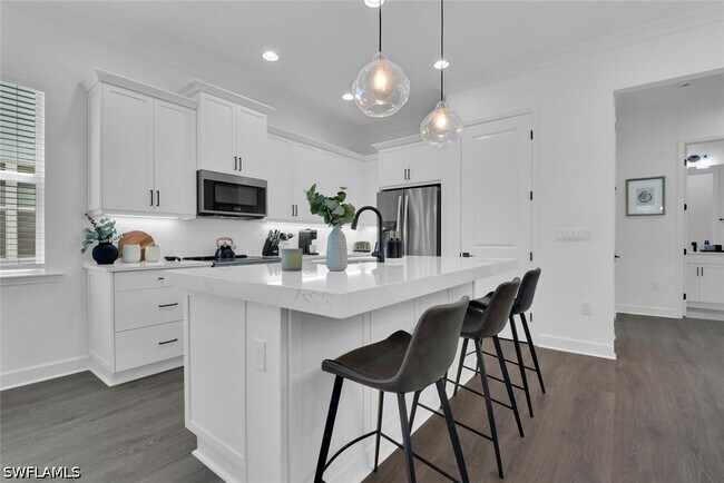 Building Photo - 7242 Saona CT