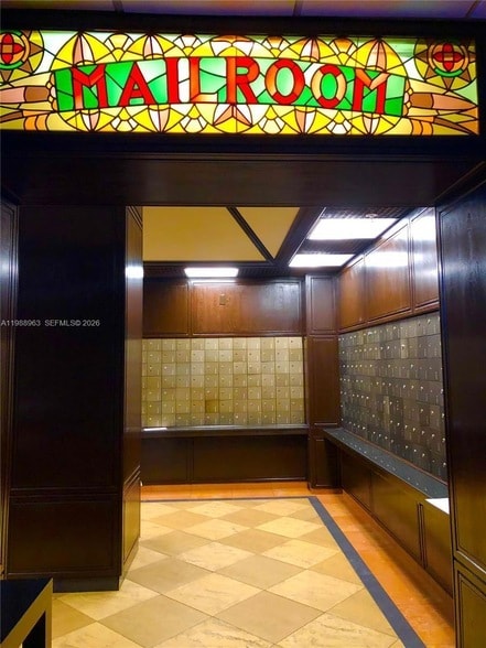 Building Photo - 600 NE 36th St