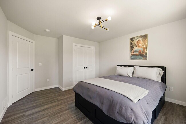 Building Photo - B2 Nasim Way