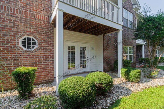 Building Photo - 2065 Silvercrest Dr