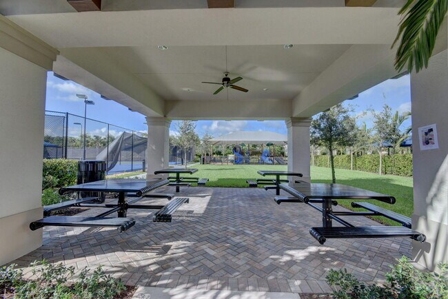 Building Photo - 8101 Ironstone Dr