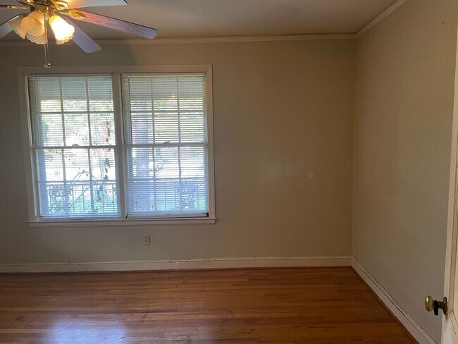 Building Photo - 108 Calhoun Rd