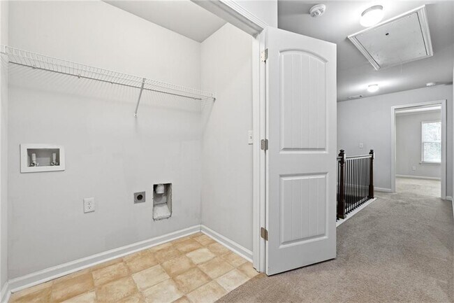 Building Photo - 331 Turtle Creek Dr