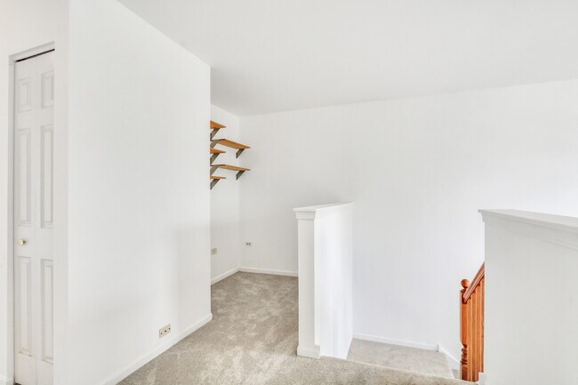 Building Photo - 849 Bell Flower Ln