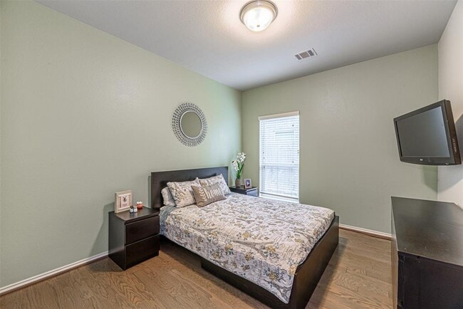 Building Photo - 143 Sunrise Haven Dr