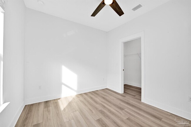 Building Photo - 6525 Paso Fino Dr