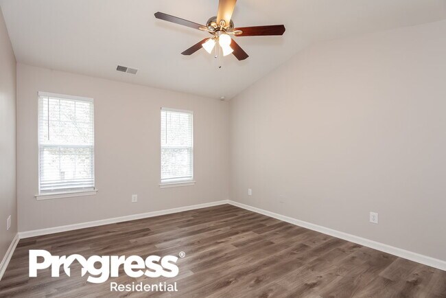 Building Photo - 8932 Steelechase Dr